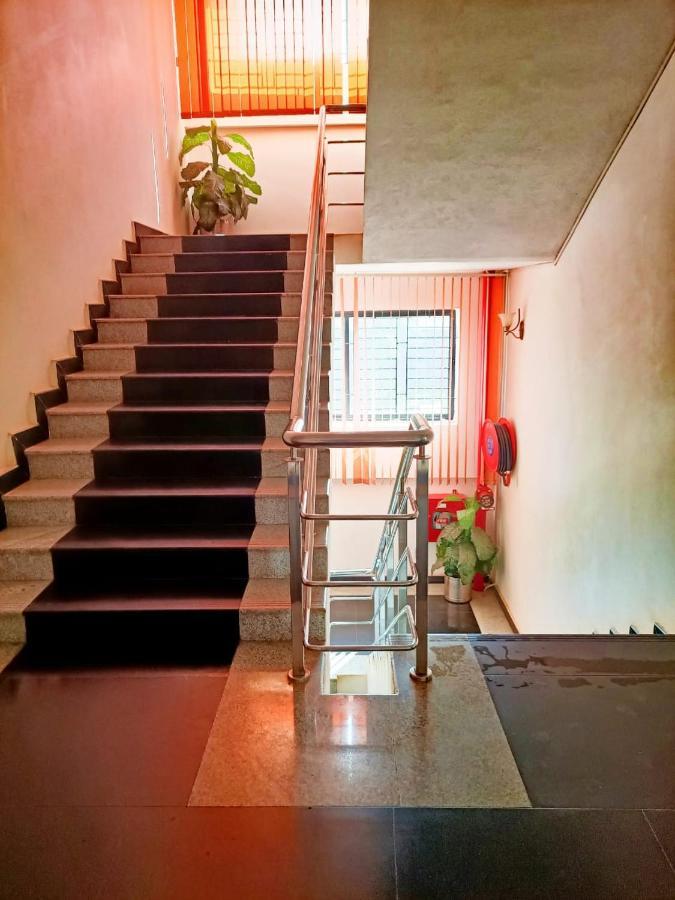 Hotel Green Park Suites Manipal Εξωτερικό φωτογραφία