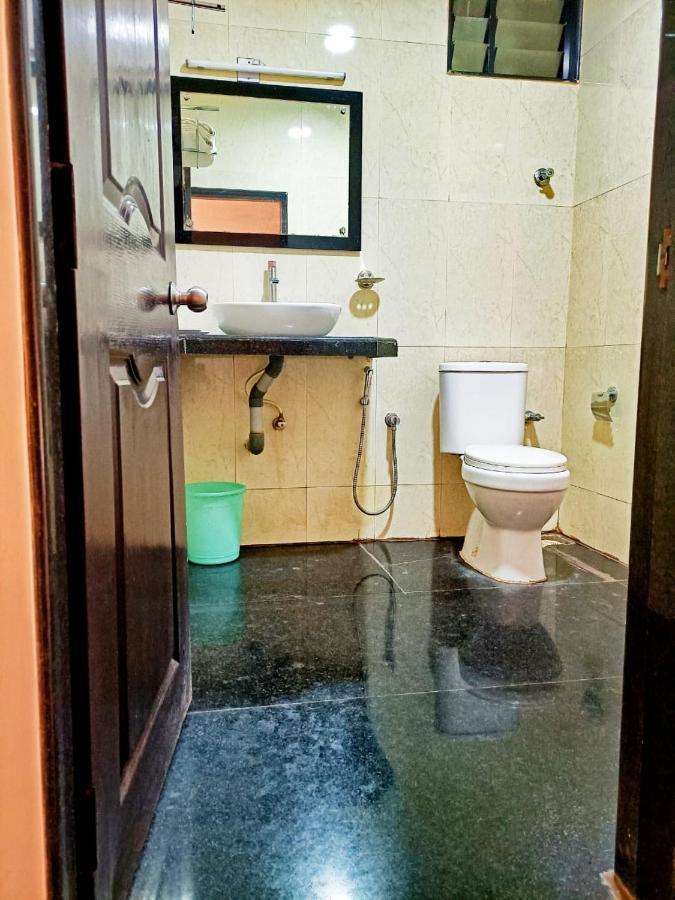 Hotel Green Park Suites Manipal Εξωτερικό φωτογραφία