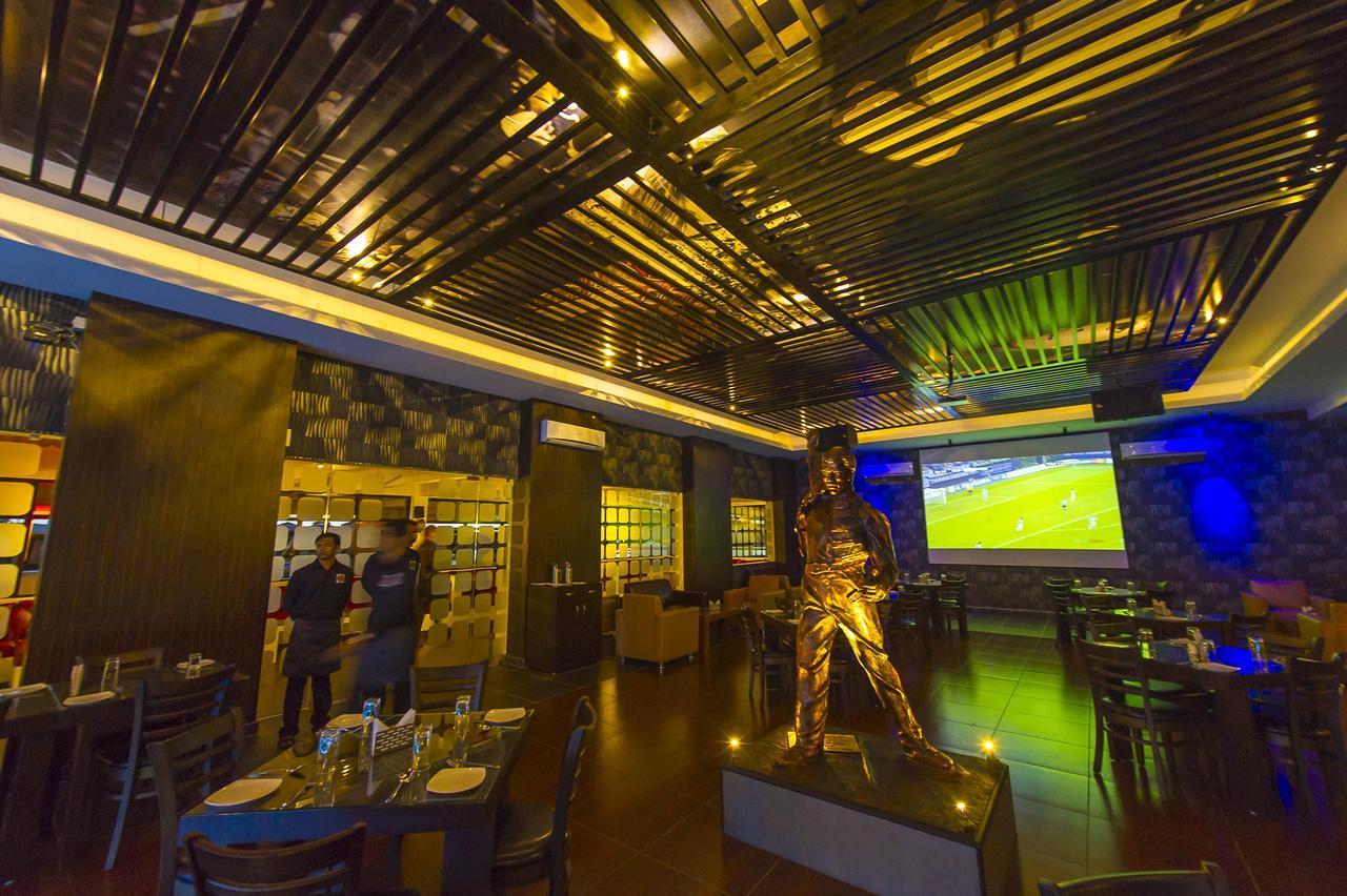 Hotel Green Park Suites Manipal Εξωτερικό φωτογραφία