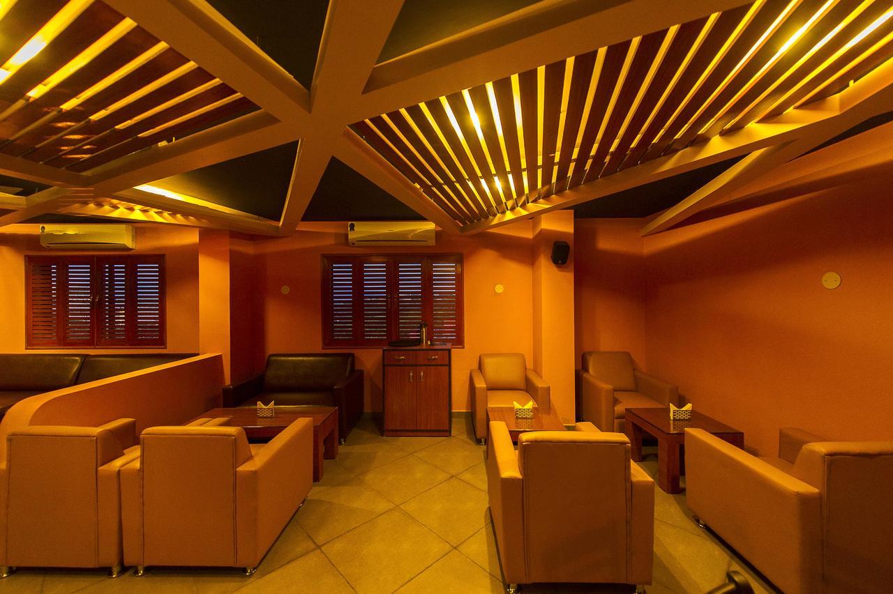 Hotel Green Park Suites Manipal Εξωτερικό φωτογραφία